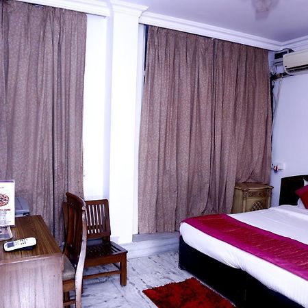 Batra Holiday Home - Couple Friendly Stays Delhi Zewnętrze zdjęcie
